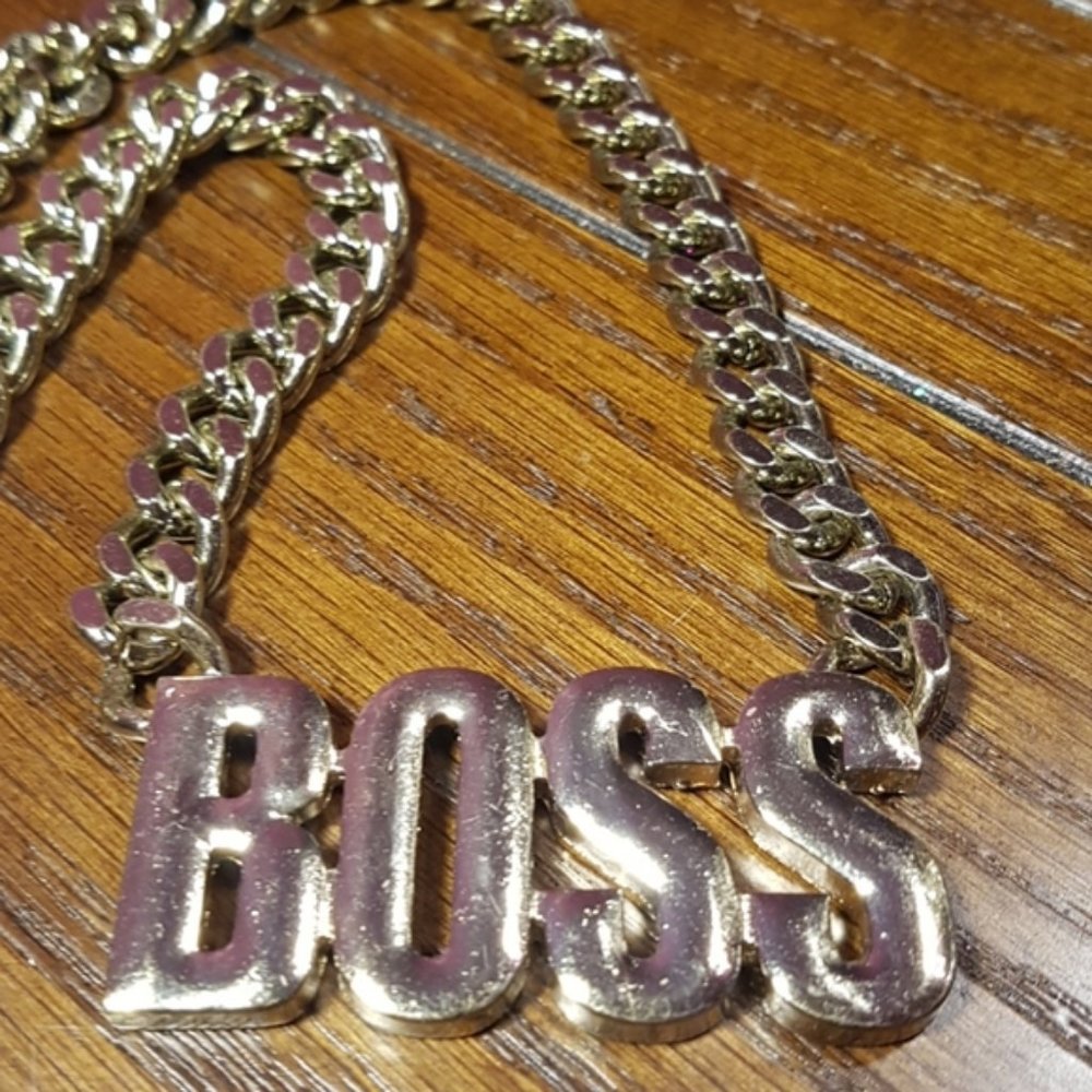 "boss" chain necklace